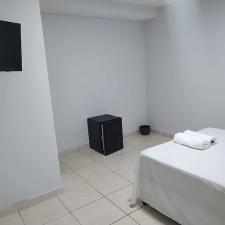 Hotel Londres Gyn-3